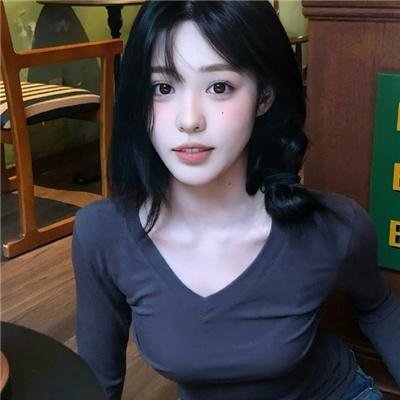 燃烧女子的画像封面